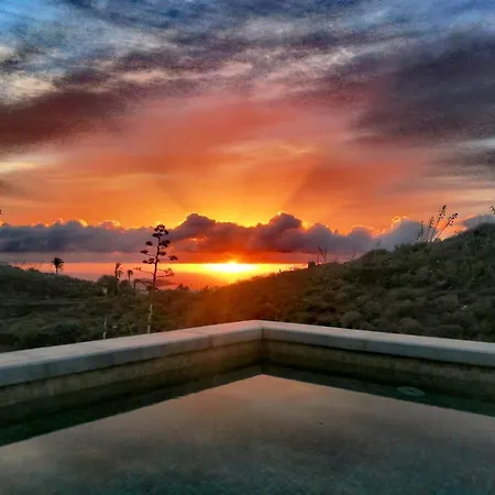 Casa Del Maquinista * Aguatona