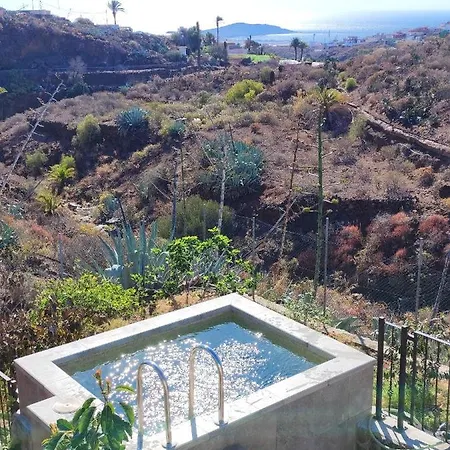 Casa Del Maquinista * Aguatona