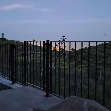 Casa Del Maquinista * Aguatona