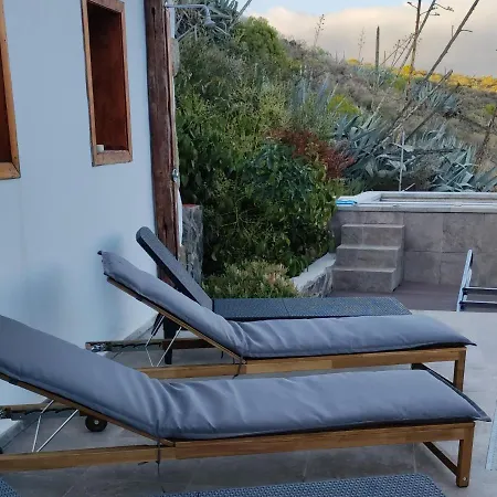 Casa Del Maquinista * Aguatona