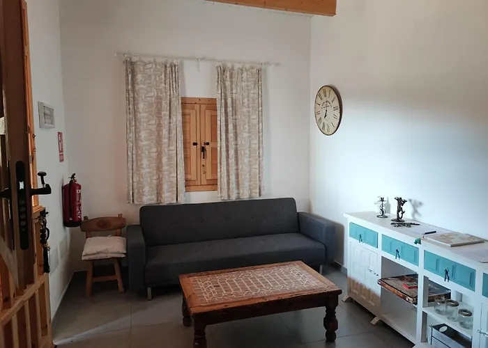Casa Del Maquinista * Aguatona